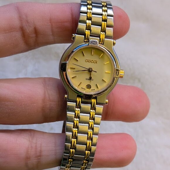 GUCCI SWISS MADE Quartz Gold & Silver w/ Date W/R 3ATM - Picture 8 of 15